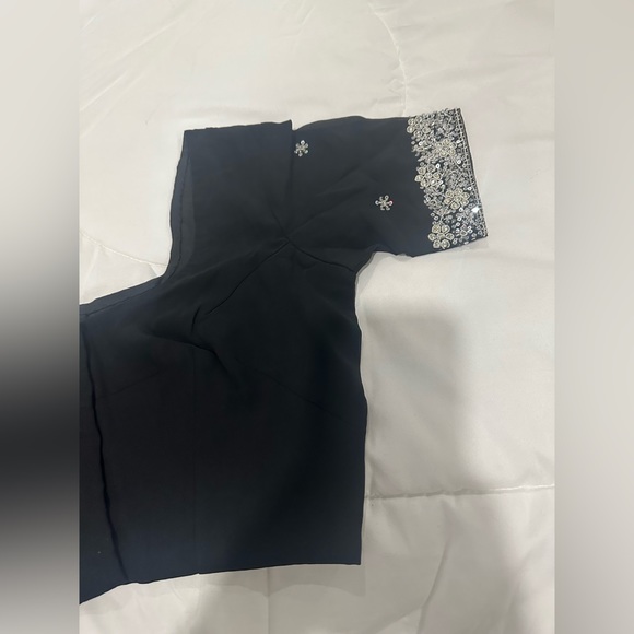 Indian Party Wear Saree &Blouse - Picture 4 of 6